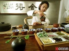 100多平的中式裝修，配個(gè)茶室還不錯(cuò)
